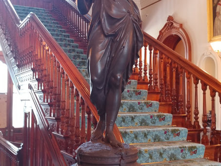 Iolani Palace