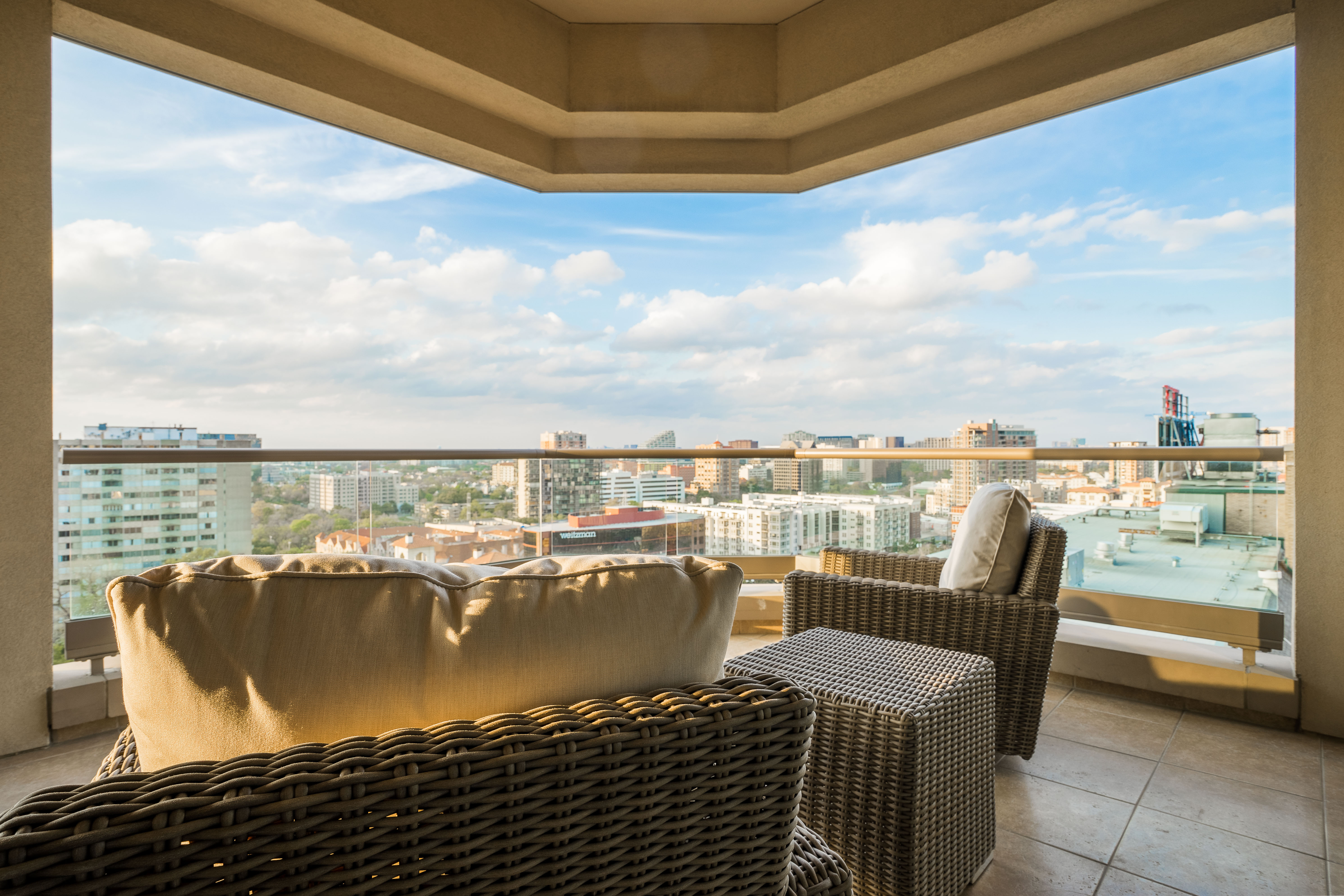 Residences at the Stoneleigh Luxury Dallas Real Estate