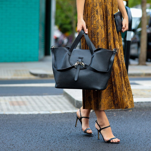 The Thela Black Handbag - Timeless Italian Leather Tote | meli melo