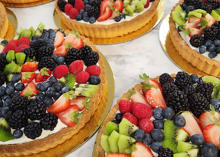 Large Fruit Tart