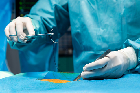 procedimiento-quirurgico-realizado-medico.jpg