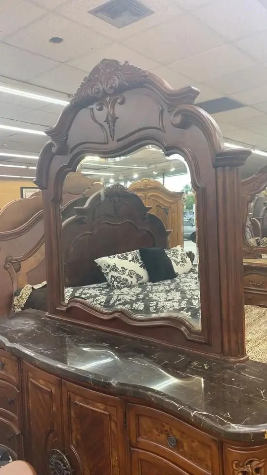 Thumbnail: AICO by Michael Amini Excelsior 5PC Bedroom Set (Pre-Owned)