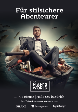 Man's World Kampagne 2024, Mann im Anzug auf Boot im Meer