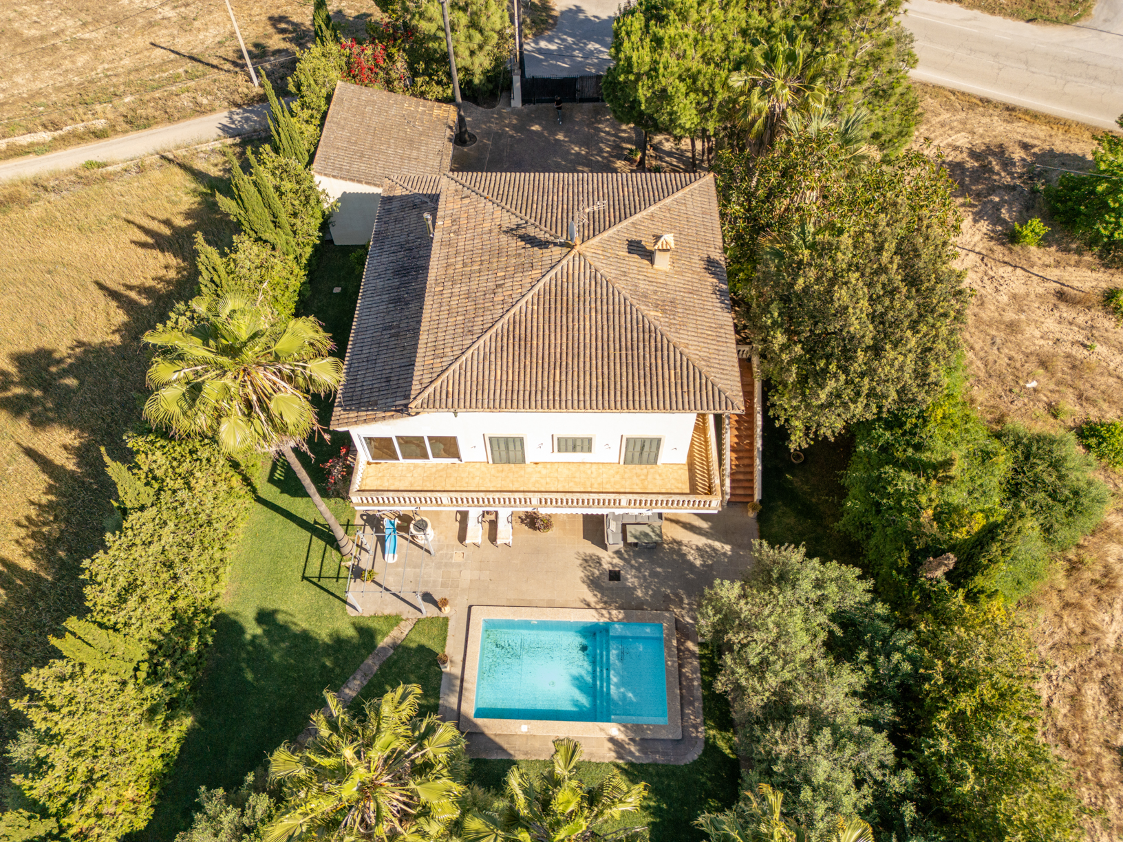 Rustic Country Estate — photo 1