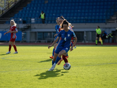 SARA GRADIŠEK PO REPREZENTANČNI TEKMI IN VRNITVI NA IGRIŠČE: »PONOSNA NA EKIPNI USPEH«