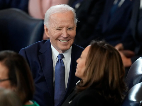 Biden perdona familiares minutos antes dejar presidencia