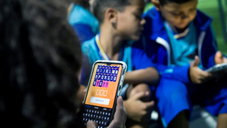 Ontario Prohíbe Móviles en Escuelas: ¿Adiós a los Celulares?