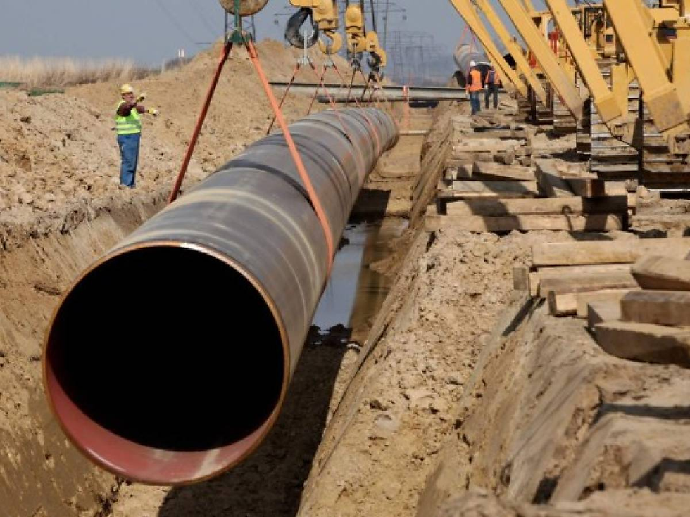 Alberta anuncia proyecto para construir oleoducto