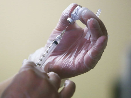 La FDA aprueba vacunas actualizadas contra el COVID19