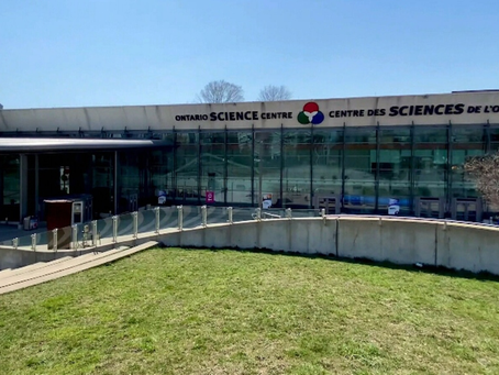 Cierran centro de ciencias por peligro derrumbe techo