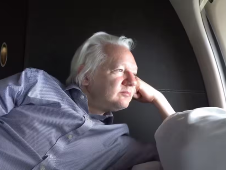 Julian Assange ya es un hombre libre