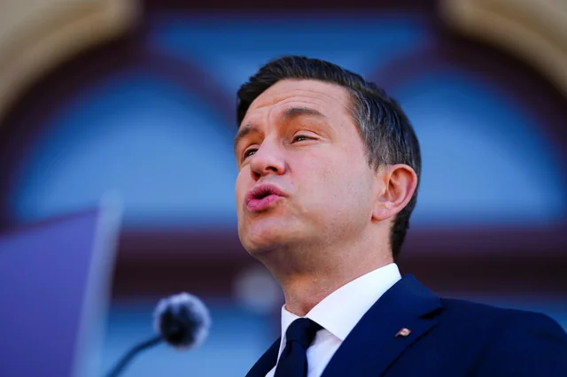 Poilievre culpa a Carney por suspensión negociaciones EE. UU.