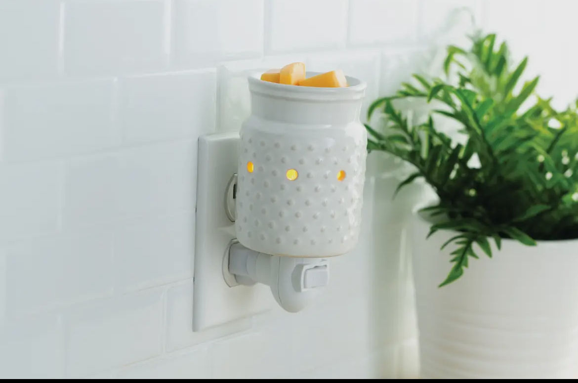 Hobnail Plug In Wax Warmer