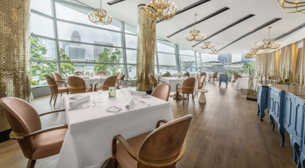 Riviera restaurant dining hall
