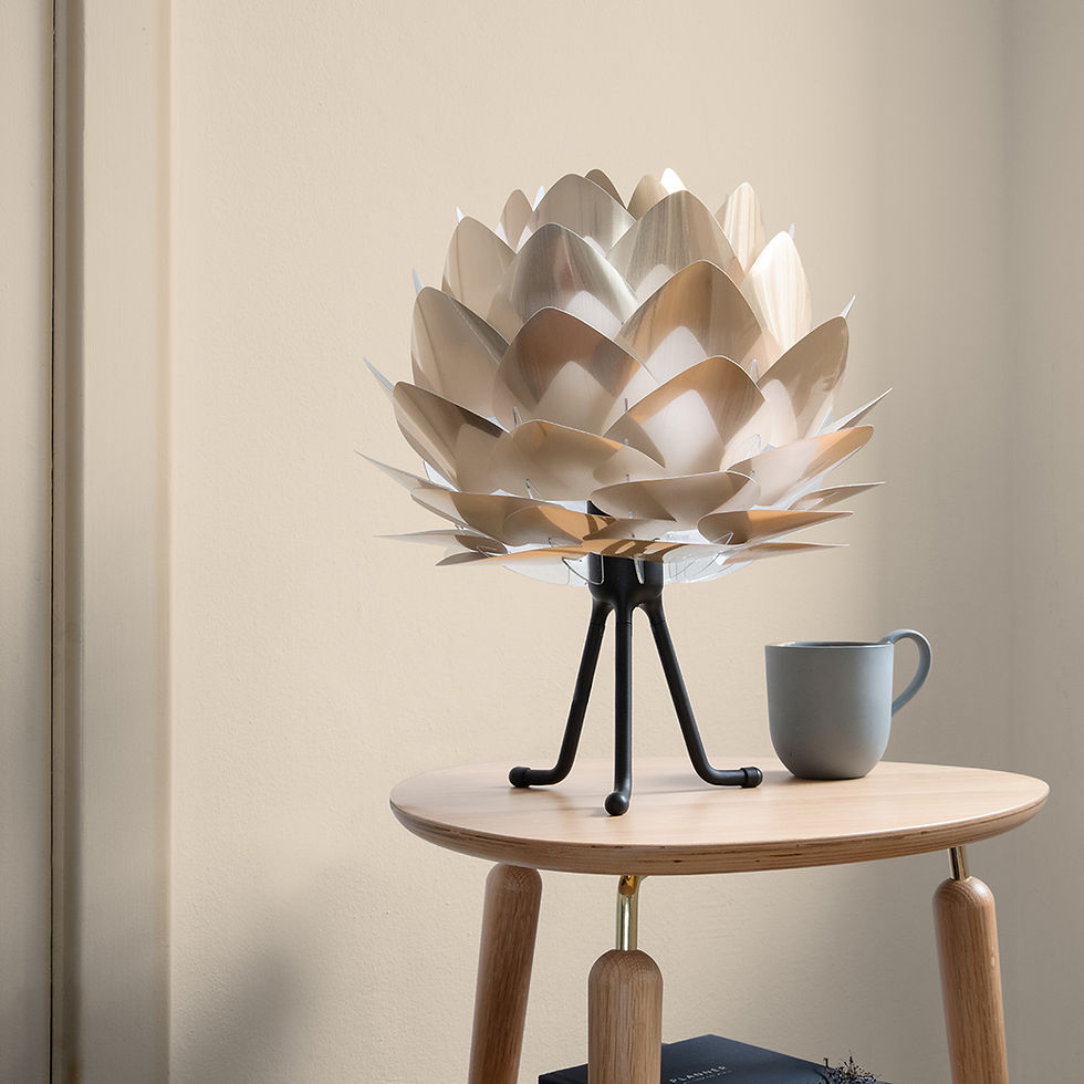 Thumbnail: Silvia lamp with tripod table stand