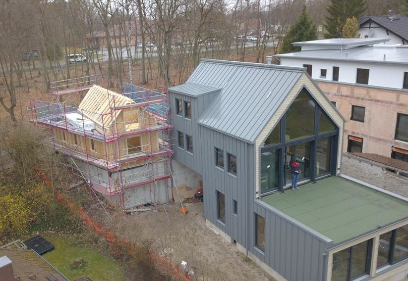 Am Schlangenluch Neubau Holzrahmenbau Satteldach Sichtverkleidung Biber Berlin