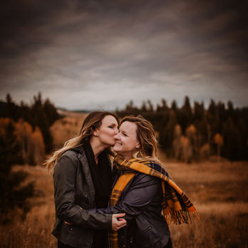 Trandafir Photography - Family Photographer - Children Photography - Dawson Creek Family Portraits - Fort St. John Portrait Photographer - Dawson Creek Photographer - Grande Prairie Family Photography