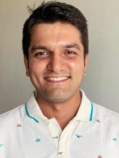 Nitin Amlani_Digital Marketing Coach_High Resolution Photograph_Aug 2021.png