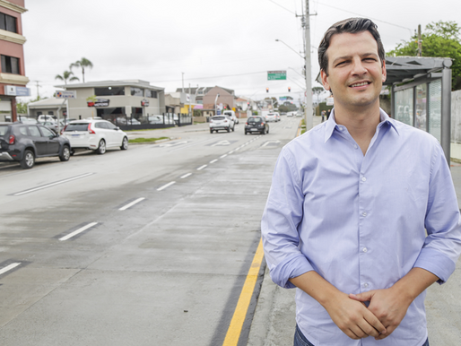 No Capão da Imbuia, prefeito entrega ruas requalificadas e mais seguras como parte do aniversário de Curitiba