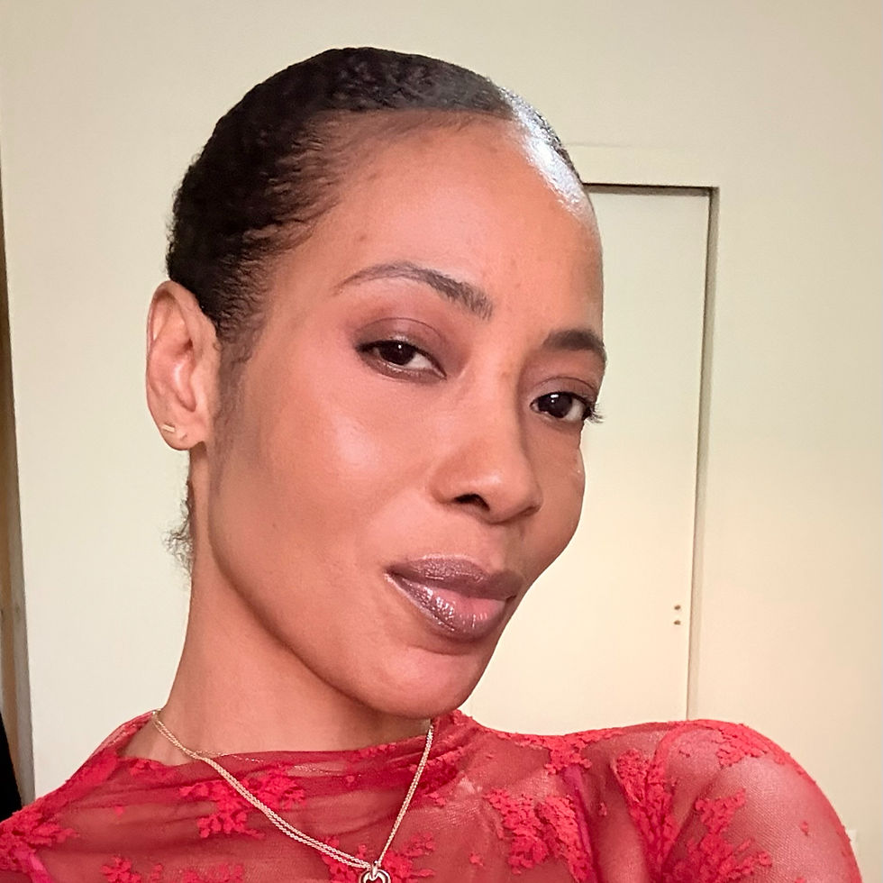 Perimenopause Skin: Why Urea + Niacinamide Are the Unsung Heroes for Dry, Thinning Skin