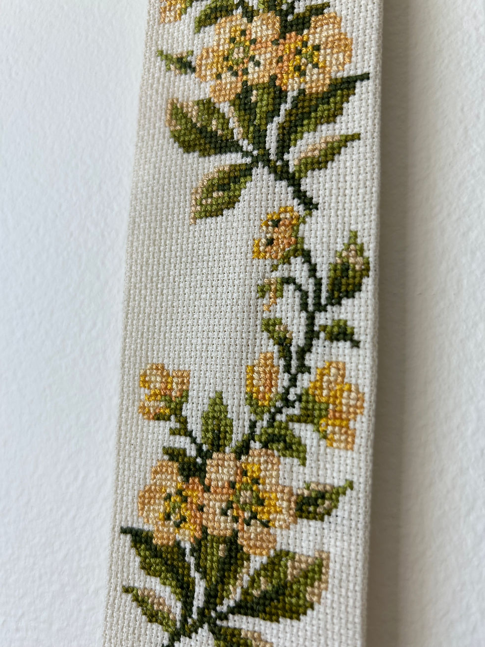 Thumbnail: Kit: Floral Bell Pull - OOE 61432