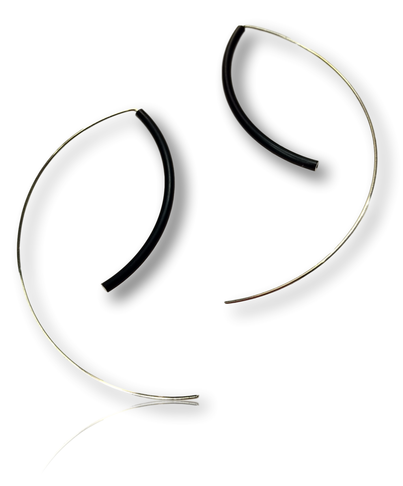Bold Bird earrings Black
