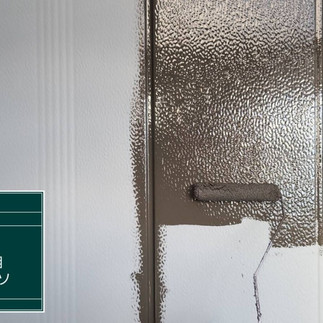 熊本　外壁塗装工事　雨戸　上塗り1回目