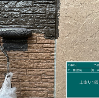 外壁塗装工事　中塗り
