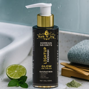 Why Beauty Experts Recommend Light Up Facewash for Indian Skin