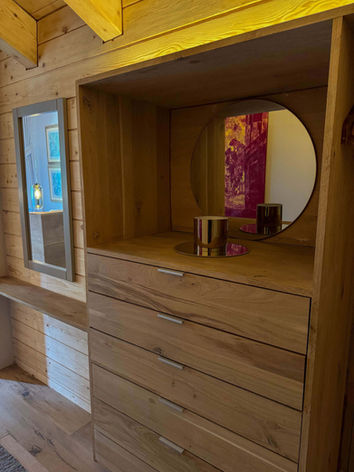 bedroom-luxury-penthouse-zermatt-missmoneypenny
