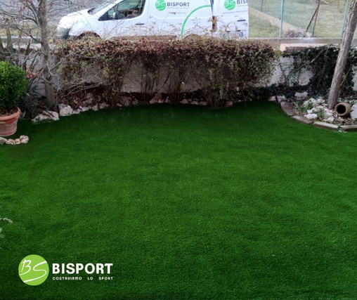 Giardino sintetico in villa privata