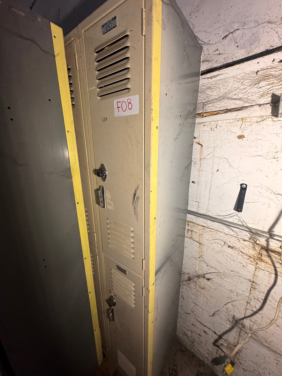 Thumbnail: Lockers - One Piece, 10 Lockers Total