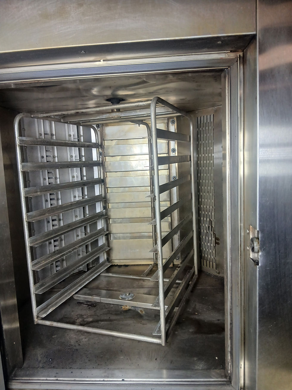 MINI RACK OVEN (ELECTRIC), WITH BASE HOLDS 16 -18×30 PANS