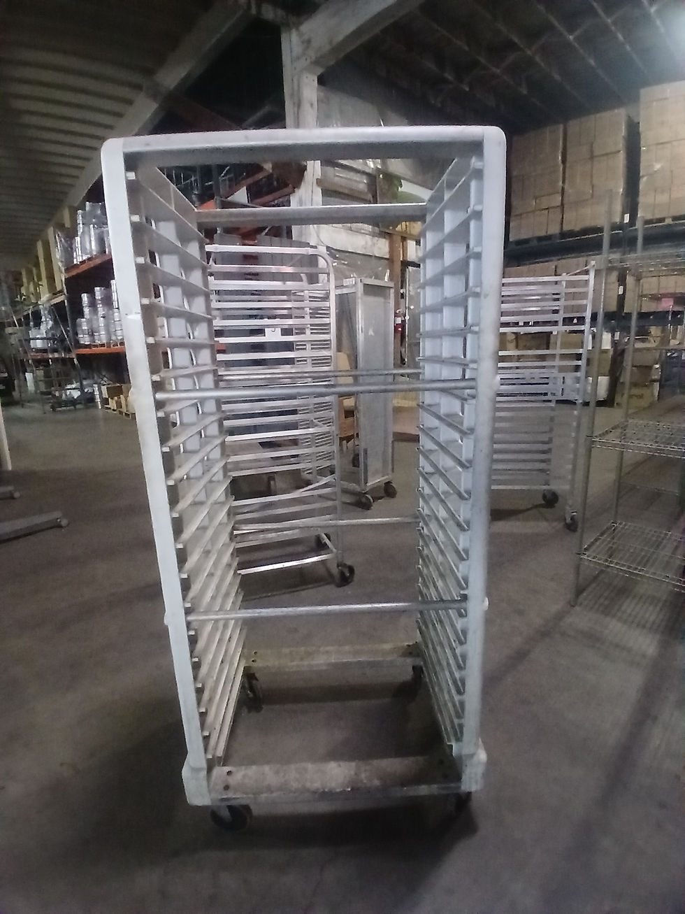 Thumbnail: RUBBERMAID SPEED RACK ON CASTERS
