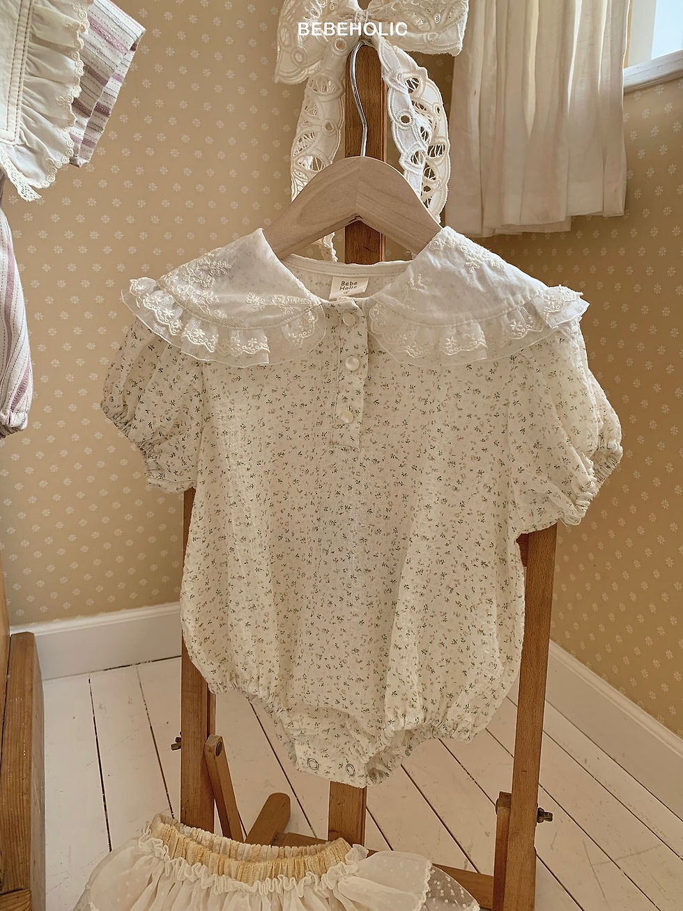 縮圖：雙層Lace花邊領♥碎花短袖夾衣