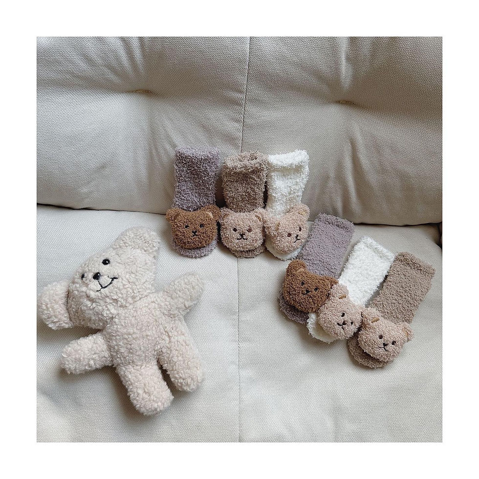 Thumbnail: Little Bear🐻✨珊瑚絨襪仔