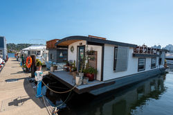 037__SAS5463_WestlakeMarina_WebRes