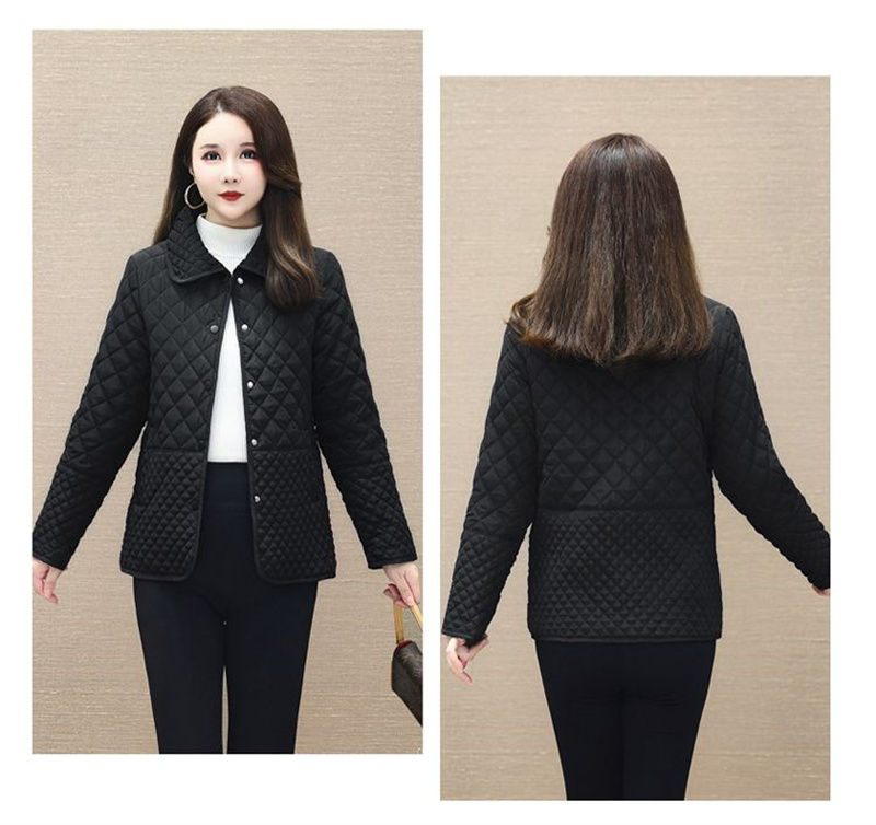 الصورة المصغرة: 2023 New Diamond Checker Lightweight Down Cotton Coat for Mother's Autumn Winter