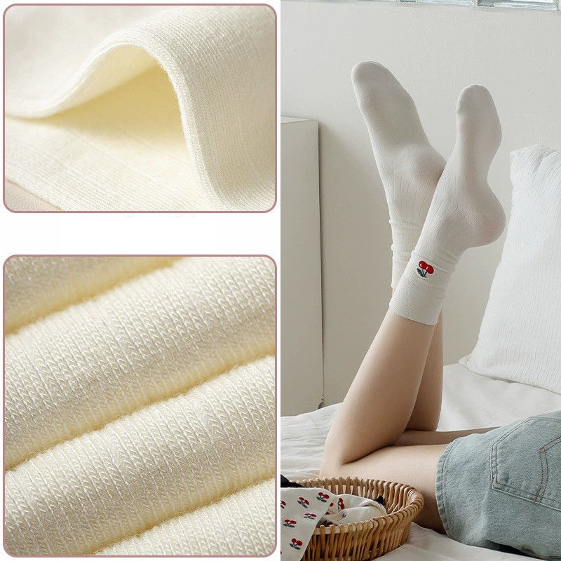 الصورة المصغرة: 4 Pairs Pleated Side Cherry Pattern Women Round Neck Socks Soft Comfortable Swea