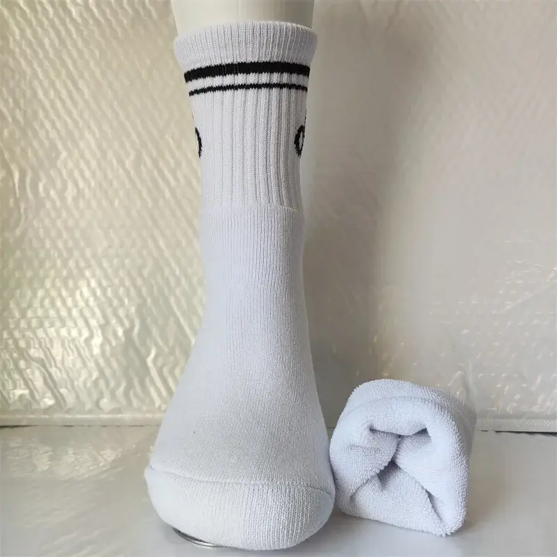 الصورة المصغرة: Yoga Retro Cotton Sock Comfortable Colorful Middle Sock Pilates Fitness Women's 