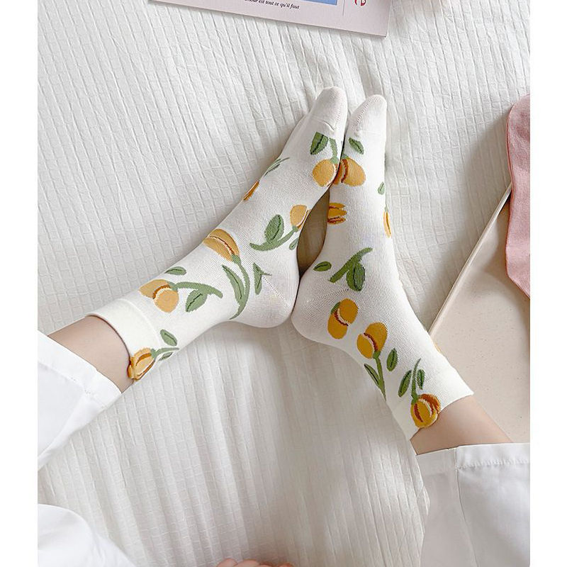 الصورة المصغرة: 5 Pairs Flower Socks For Women Korean Cotton Cute Socks Style Middle Tube Girls 