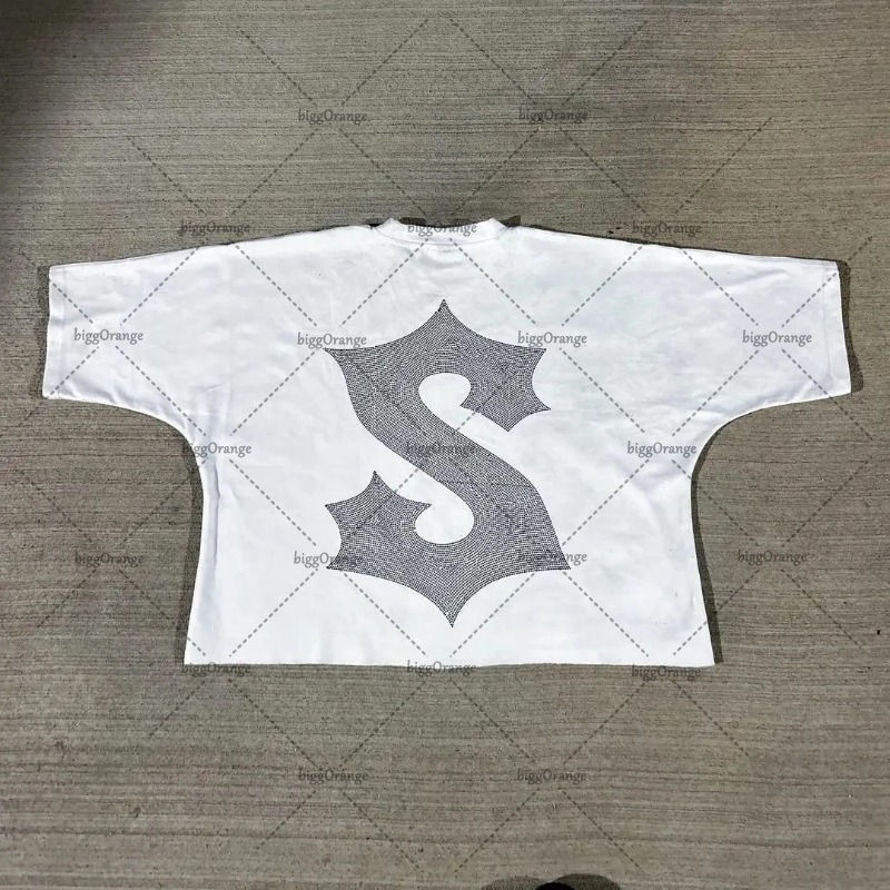 الصورة المصغرة: American Hip-hop Anime Print Oversized T-shirt Men Retro Trendy Streetwear Top P