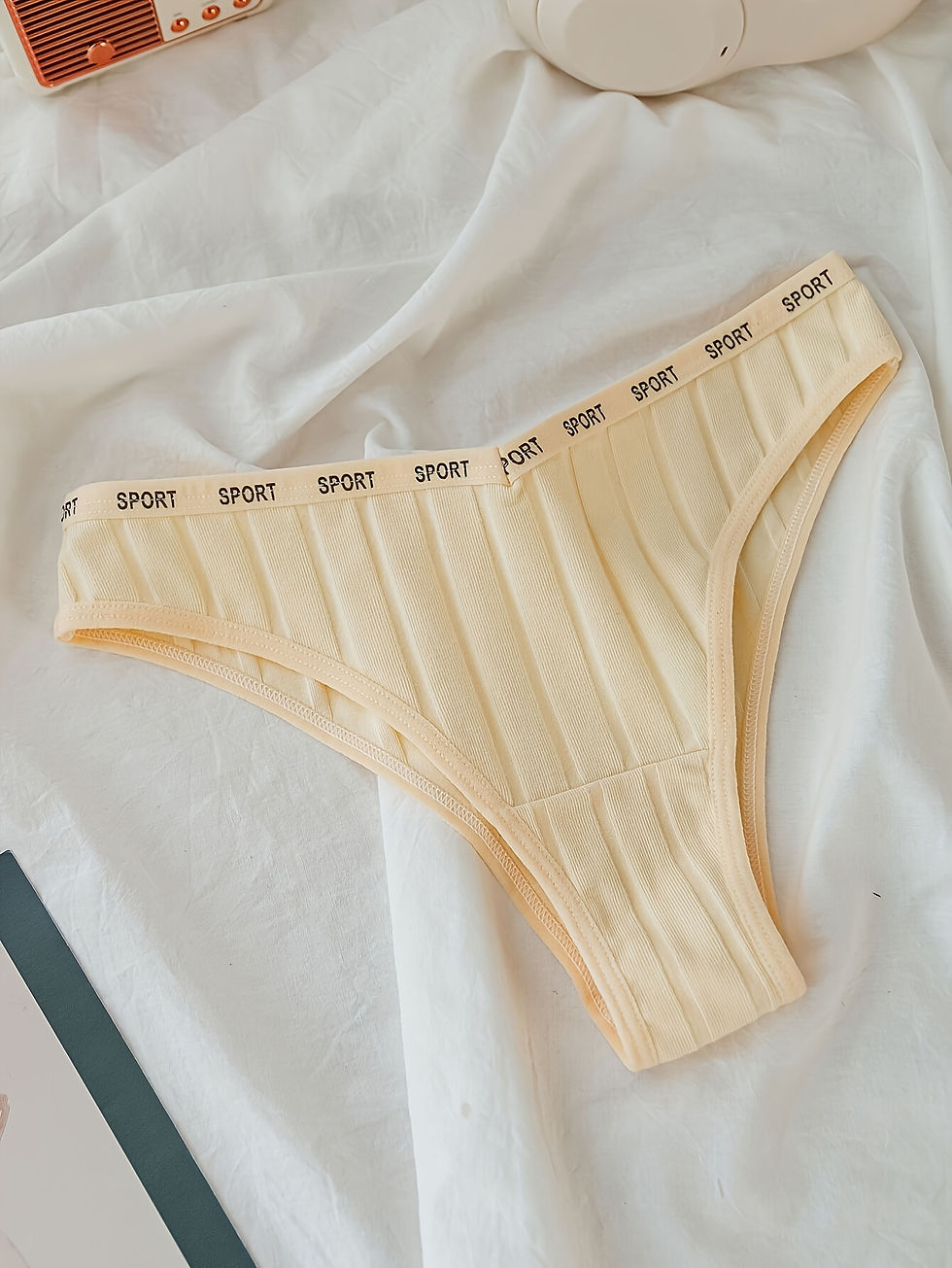 الصورة المصغرة: Random 5 pairs of mixed-color pure cotton solid-color simple women's underwear w