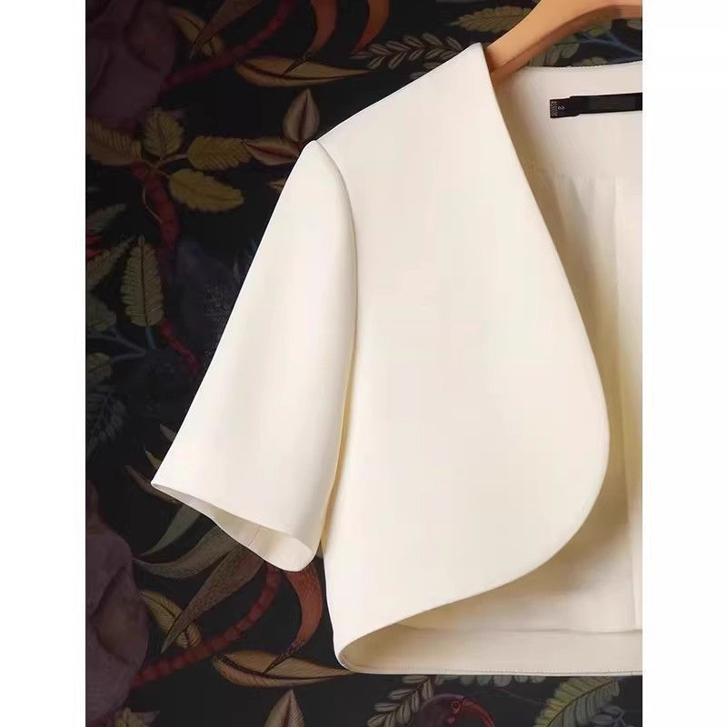 الصورة المصغرة: Short Shawl Jacket Women's Short Sleeved V-neck Fashionable Suit Cardigan Summer