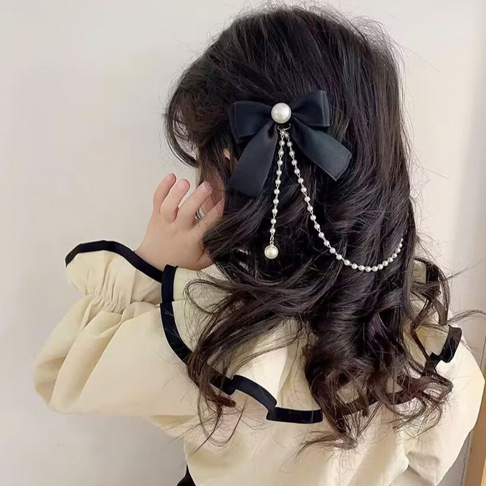 الصورة المصغرة: Sweet Princess Style Pink Pearls Chain Bow Hair Clip Women Children's Cute Back 