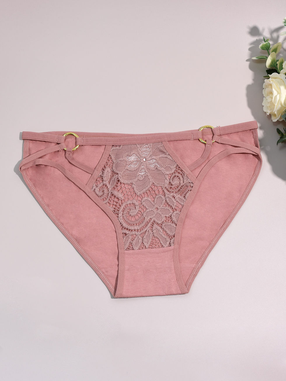 الصورة المصغرة: 5-Pack Sexy Lace-Trimmed Gold Buckle Triangle Underwear for Women Comfortable La