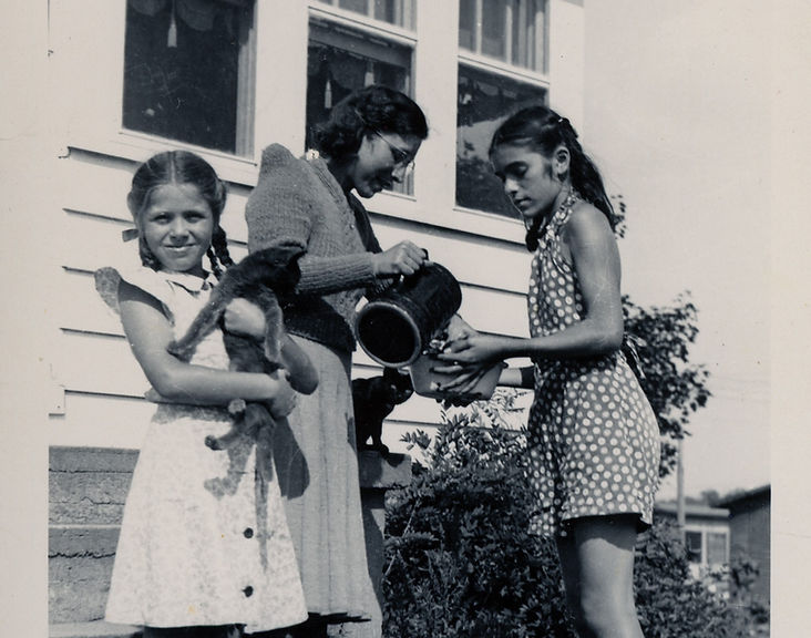 Martha with daughters Shirley and Lila Crystal and cats
