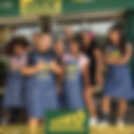 illustration epiciere avec un conseiller au téléphone