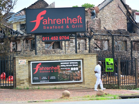 120 People Evacuated during Restaurant Fire