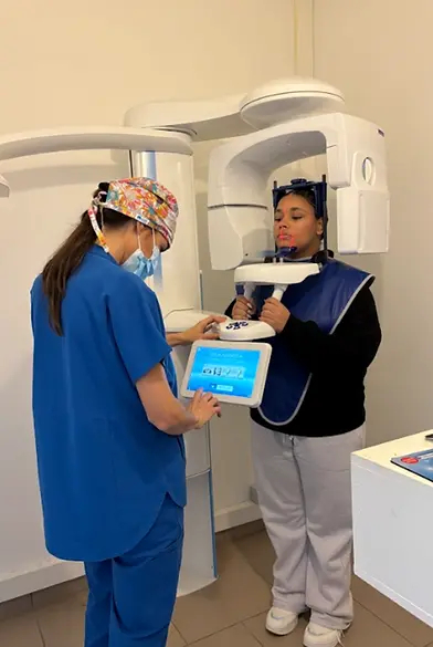 Diagnostic dentaire par scanner 3D CBCT à Genève.webp
